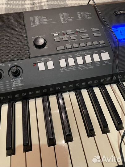 Синтезатор yamaha psr e423
