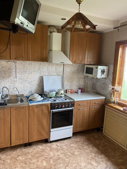 3-к. квартира, 60 м², 5/5 эт.