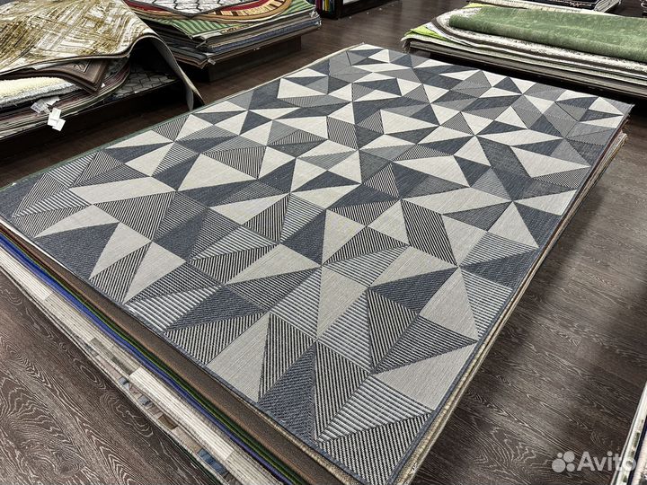 Циновка новая 2х2.9м