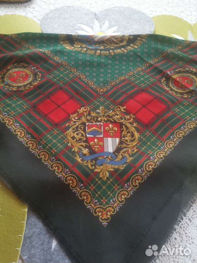 Стильный платок Геральдика