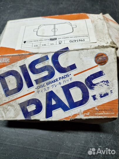 Тормозные переднии колодки тойота