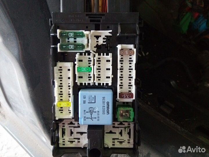Блок предохранителей Ситроен С4 2012г/в