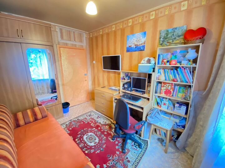 3-к. квартира, 64 м², 1/9 эт.