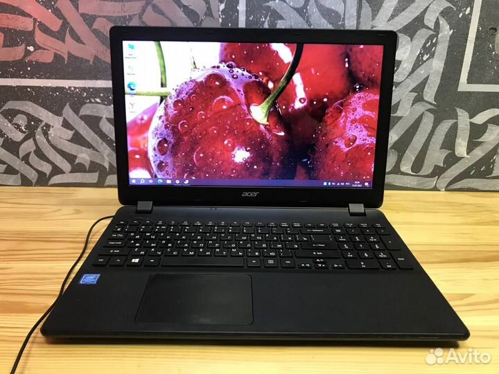 Вместительный ноутбук Acer Intel/8GB/SSD+HDD