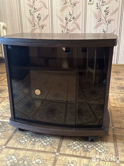 Тумба под телевизор