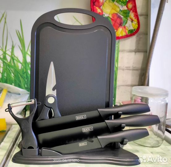 Набор кухонных ножей новый