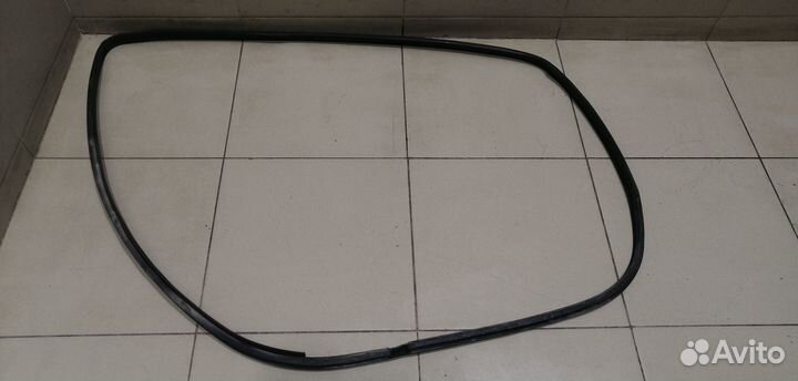 Уплотнитель (внутри) Corolla E15 2006-2013