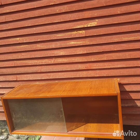 Полка для книг