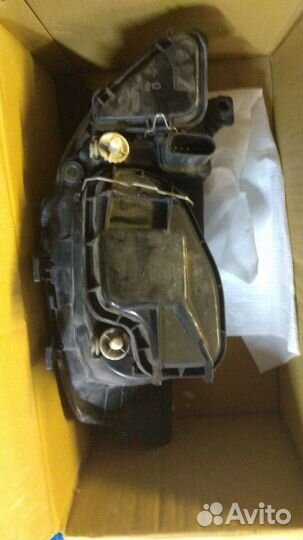 Фара правая seat Ibiza 3 оригинал