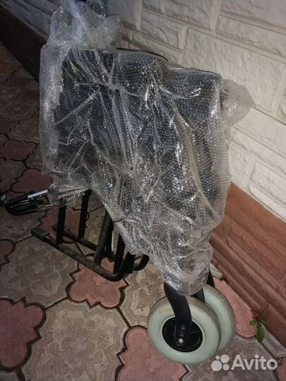 Инвалидная коляска