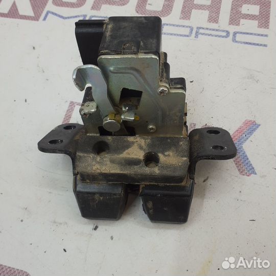 Замок крышки багажника ssangyong actyon NEW 2011