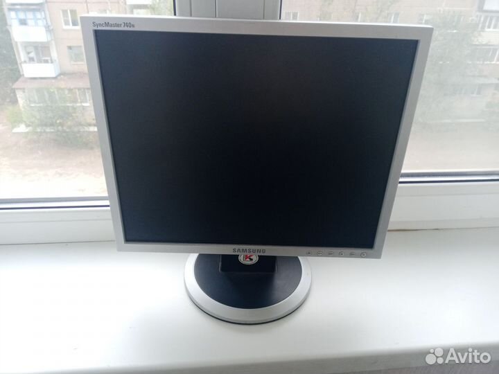 Монитор на запчасти