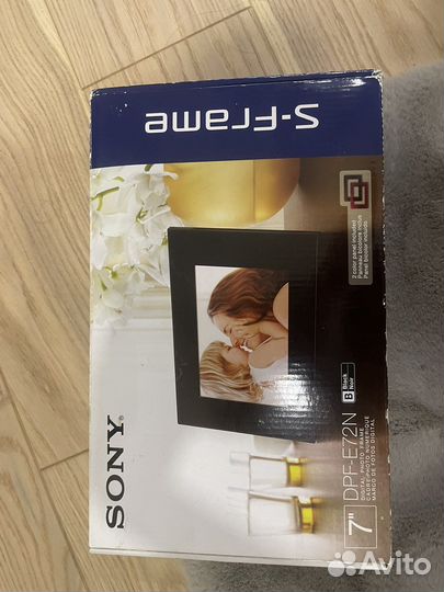 Цифровая фоторамка Sony