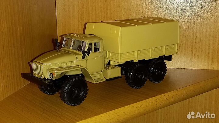 Модель грузовика урал-4320