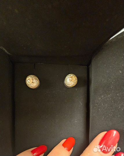 Серьги пусеты chanel