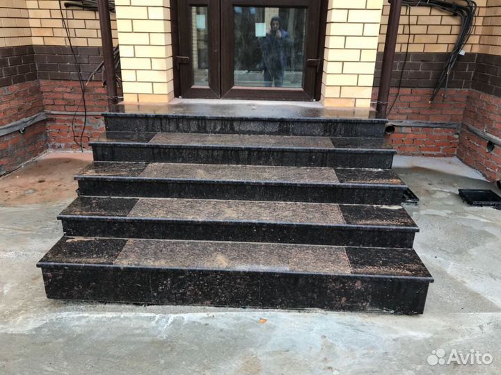 Ступени из натурального мрамора для лестницы