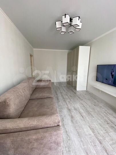 2-к. квартира, 60 м², 9/17 эт.
