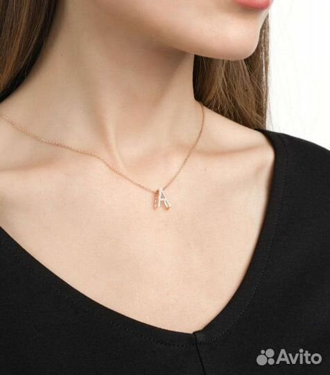 Золотая подвеска буква А