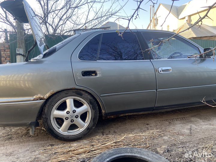 Toyota Camry 1.8 AT, 1993, 500 000 км