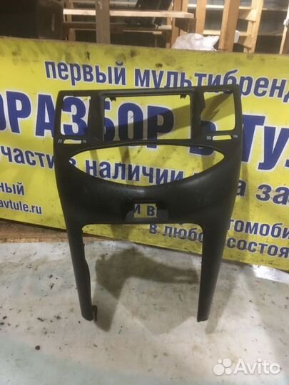 Рамка центральная в торпедо Nissan Primera P12