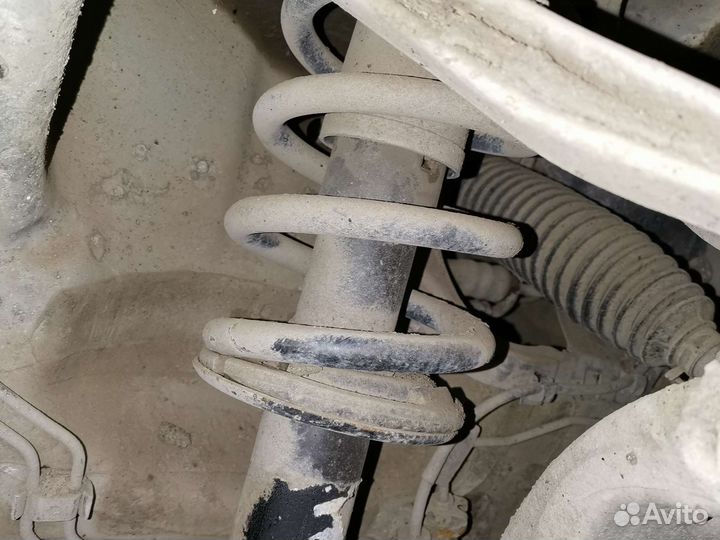 Передние стойки Audi A6 C6