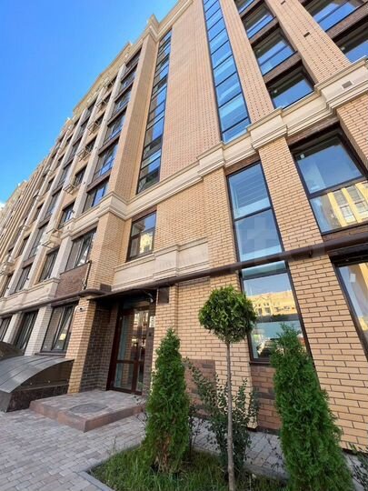 2-к. квартира, 82,5 м², 2/8 эт.