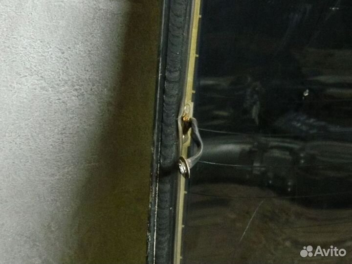 Стекло заднее Audi 80 B3