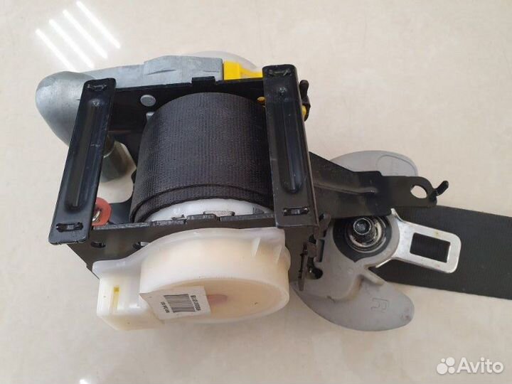 Ремень безопасности передний правый Kia Magentis 2