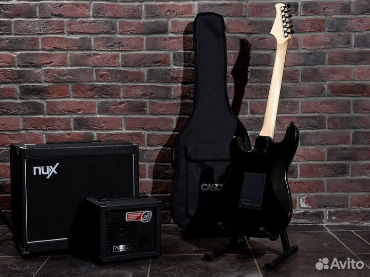 Электрогитара + Комбик + Аксессуары (Комплект)