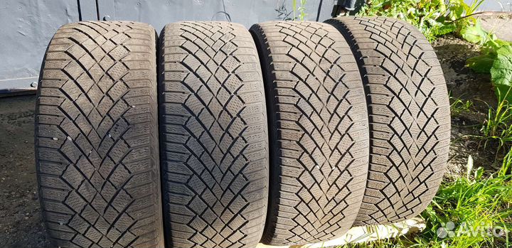 Continental ContiVikingContact 7 235/45 R18