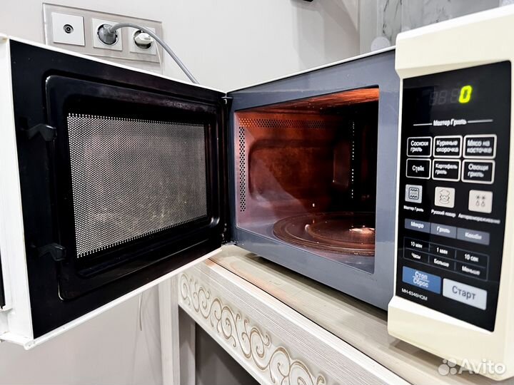 Продам микроволновку бу