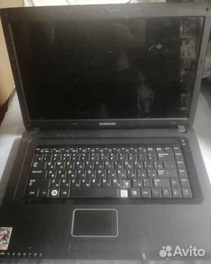 Samsung NP-R522 на запчасти Матрица 15,6