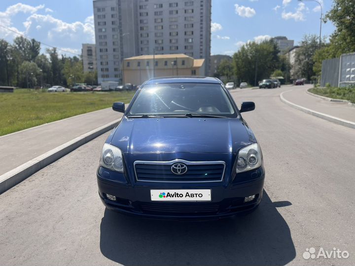 Toyota Avensis 2.0 AT, 2004, 200 000 км