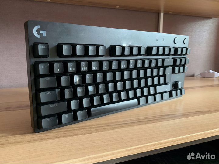 Клавиатура Logitech G Pro