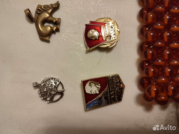 Значки Ленин, броши, браслет