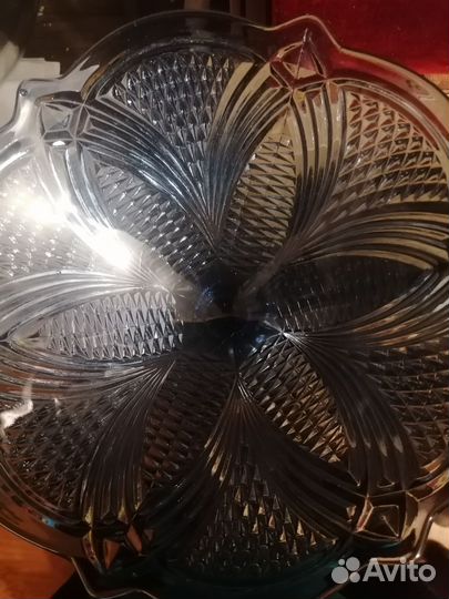 Ваза для фруктов цветное стекло