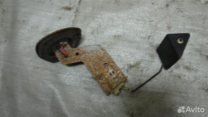 Датчик уровня топлива Mitsubishi Lancer 9 (CS) 20