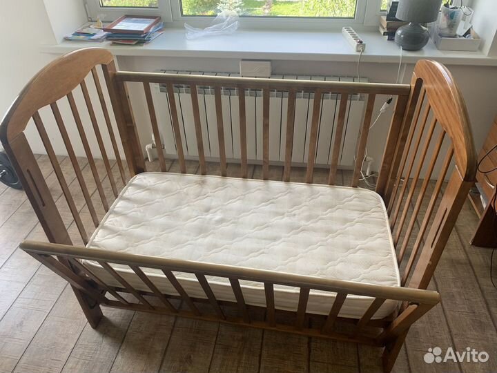 Детская кроватка