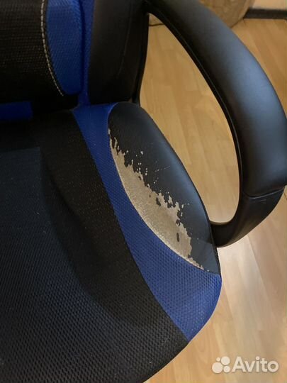 Компьютерное кресло