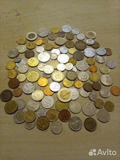 Набор иностр. монет 100 шт без повтора, 36 стран
