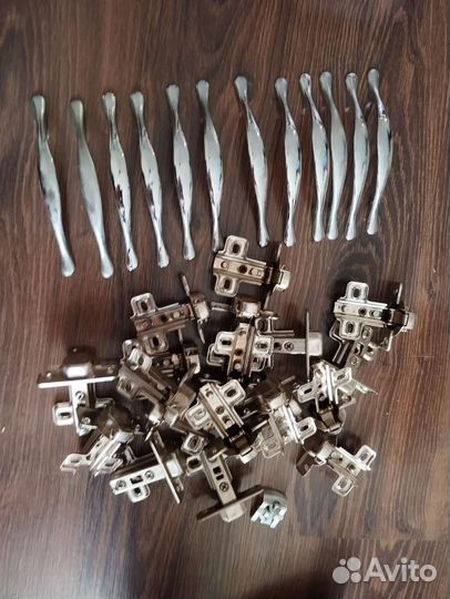 Мебельные ручки крепление на двери