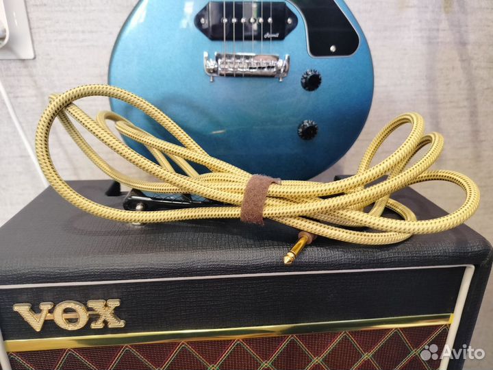 Harley Benton DC-Junior Pelham Blue с усилителем