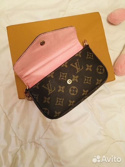 Сумка Louis Vuitton клатч pochette lv