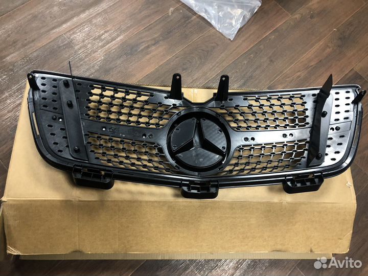 Решетка радиатора Diamond Mercedes GL164 рест