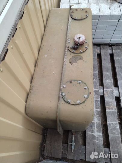 Топливный бак 150 л