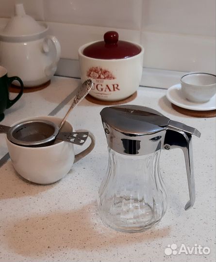 Сахарницадозатор,300г сах.песка, нажимом клавиши