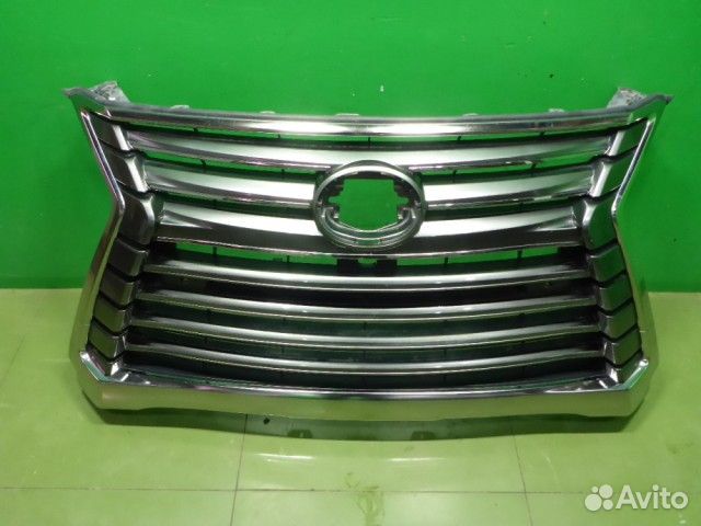 Решётка радиатора Под камеру и парктроник Lexus LX