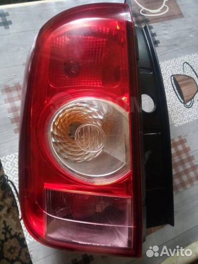 Фонарь задний левый Renault Duster 2012 265550035R