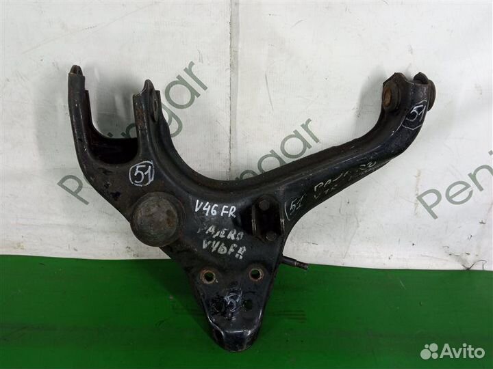 Рычаг подвески передний правый Mitsubishi Pajero