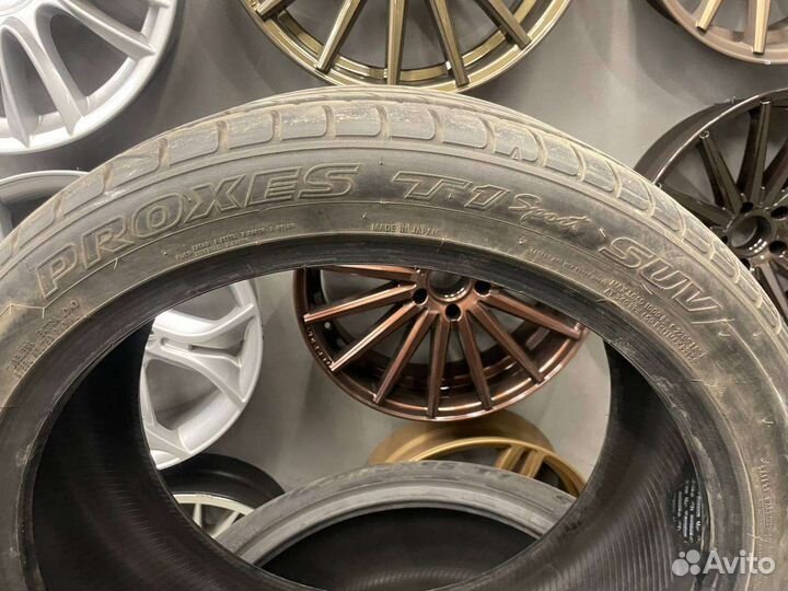 Toyo Proxes T1 Sport SUV 275/40 R22